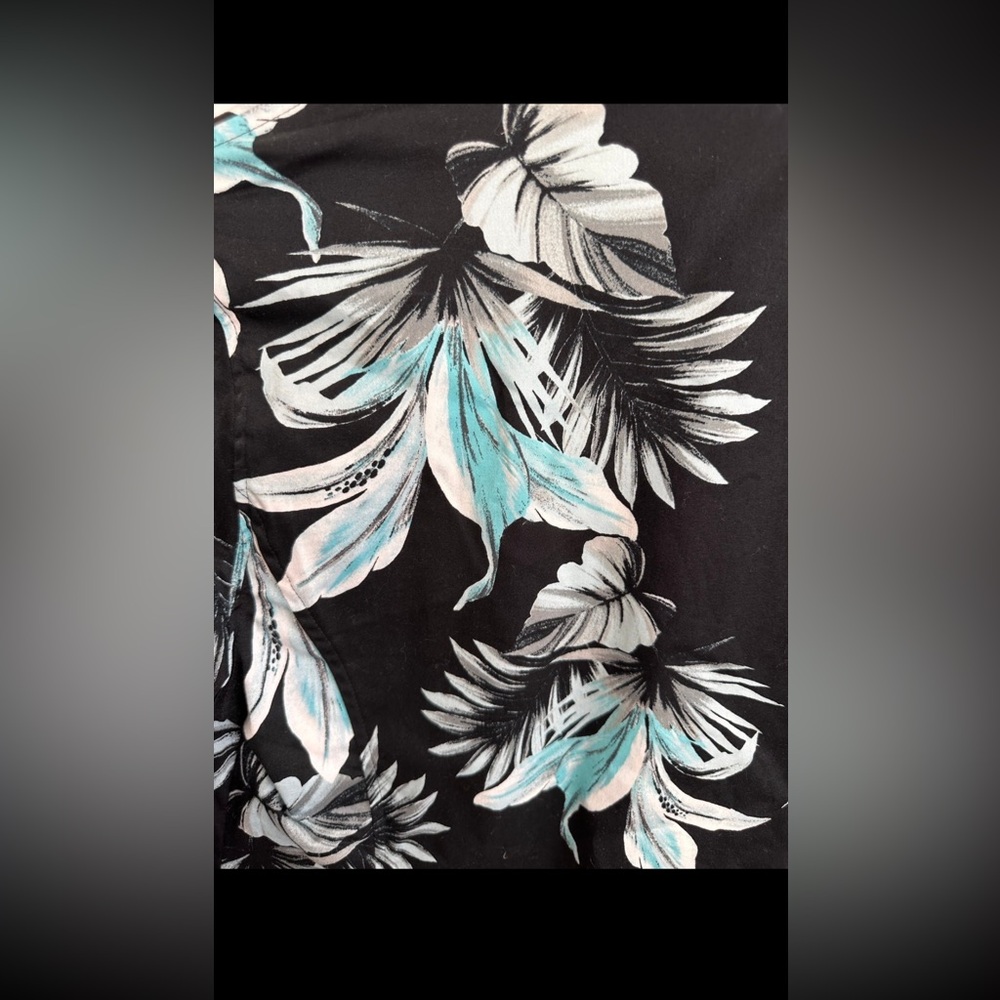 CHICOS Blue and Black Flower Jacket Size 0 - Picture 4 of 6